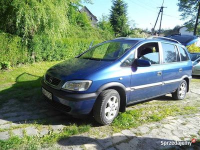 używany Opel Zafira 1.8