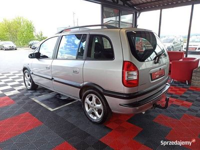 używany Opel Zafira 7 OSOBOWY 1.8 Benz. 2003 rok KLIMA Niski PRZEBIEG Rejestr. PL