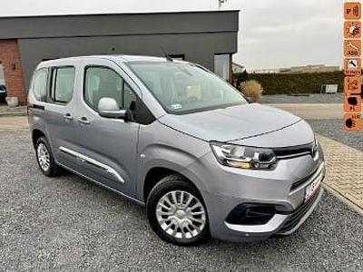 Niebieski Używany 2021 Toyota Proace Verso City Kombi | 58 600 zł (Dobra cena)