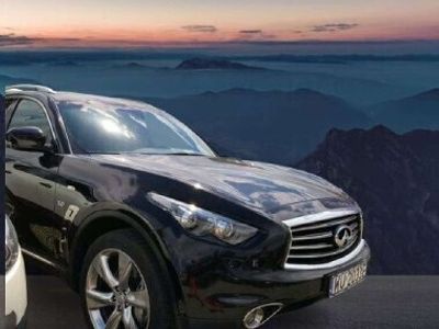 Infiniti QX70