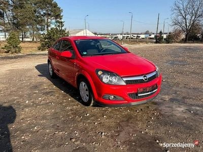 Używany Opel Astra GTC 2010 Czerwony