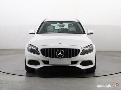 Biały Używany 2015 Mercedes C200 Kombi | 59 999 zł (Dość drogi)