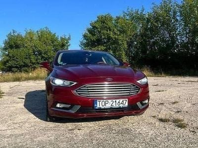 Bordowy Używany 2017 Ford Mondeo Sedan/Limuzyna | 49 900 zł