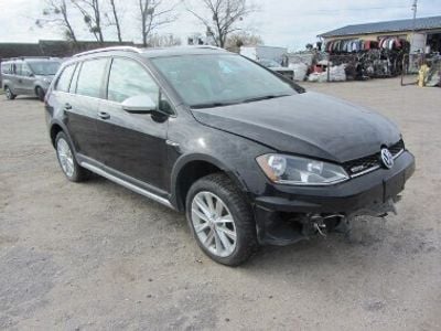 Czarny Używany 2017 VW Golf Alltrack Kombi | 25 000 zł