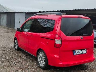 Używany Ford Tourneo Courier Titanium 95 KM (69 kW) 2015 Minivan