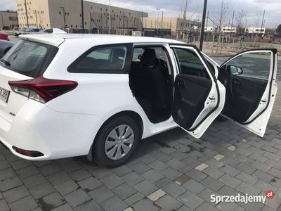 używany Toyota Auris 