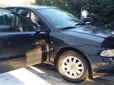 Czarny Używany 1995 Audi A4 Sedan/Limuzyna | 4990 zł