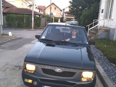 używany Zastava Yugo Koral