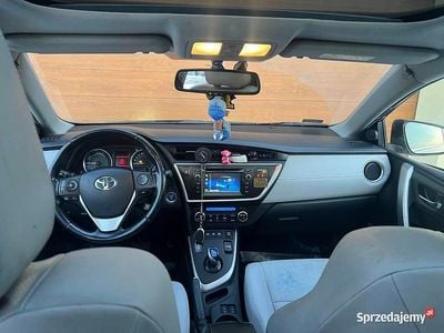 używany Toyota Auris Hybrid 1.8 Hybrid Panoramiczny dach, salon