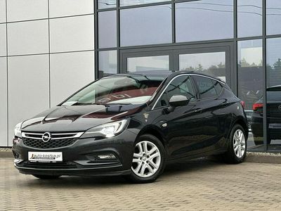 Czarny (metalik) Używany 2016 Opel Astra Hatchback | 41 299 zł (Dość drogi)