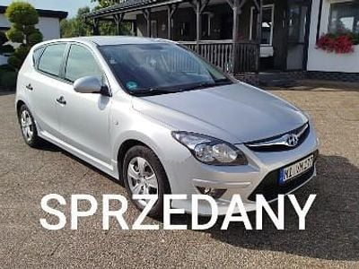 Srebrny Używany 2011 Hyundai i30 Hatchback | 17 900 zł (Uczciwa cena)