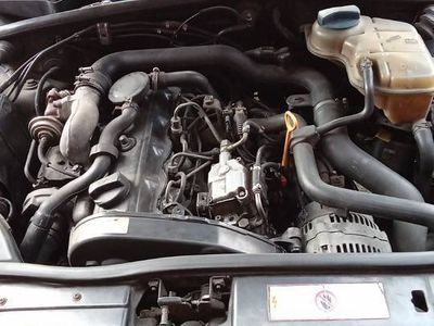 Używany Audi A4 1998 Granatowy Kombi