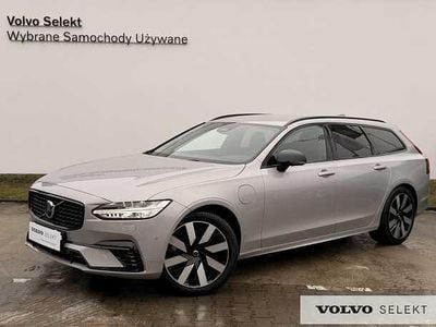 Używany Volvo V90 349 KM (256 kW) 2025 Srebrny Kombi