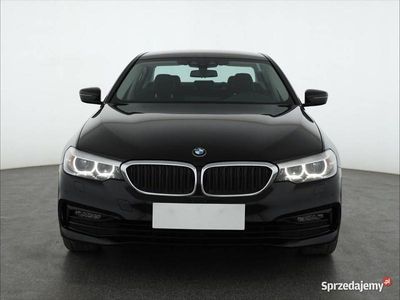 BMW 518