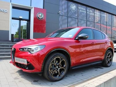 Lakier specjalny czerwony etna red Nowe 2025 Alfa Romeo Stelvio SUV | 242 950 zł