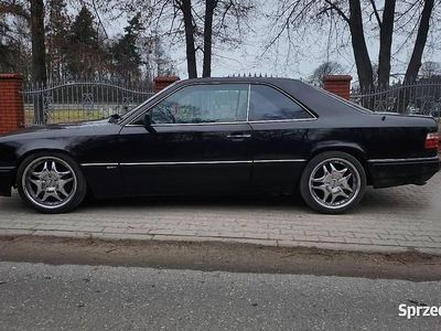 Czarny Używany 1994 Mercedes E320 Coupe | 26 900 zł