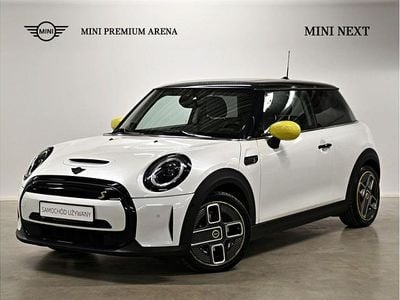 Używany Mini Cooper SE Hatch 135 kW (184 KM) 2022 Nanuq white metalizowany Hatchback