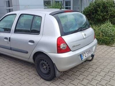 Używany Renault Clio II 2007 Srebrny Sedan/Limuzyna