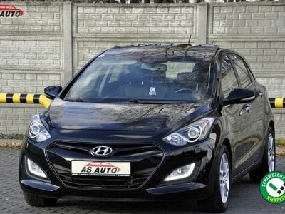 Czarny (metalik, perła) Używany 2012 Hyundai i30 Premium Hatchback | 31 700 zł (Dość drogi)