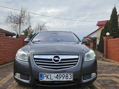 używany Opel Insignia SPRTS TOURER / 2011R / ZADBANA / LED / BI XENON SKRĘTNY/SKÓRY