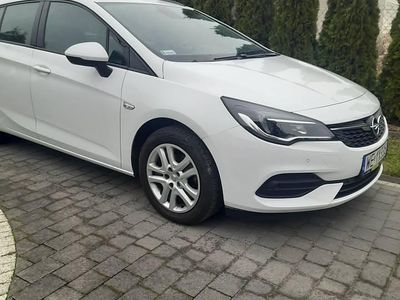 używany Opel Astra Lift salon Polska niski przebieg