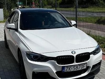 Biały Używany 2015 BMW 328 M Performance Sedan/Limuzyna | 69 900 zł (Dość drogi)