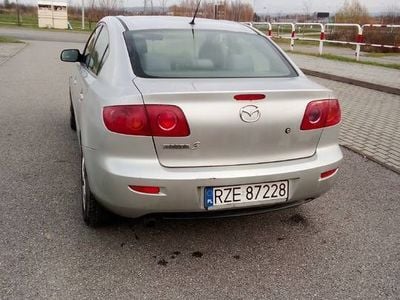 Używany Mazda 3 2004