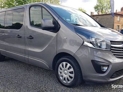 używany Opel Vivaro BiTurbo 145KM L2 DŁUGI 9 OSÓB SALON POLSKA