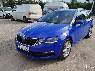 Niebieski Używany 2018 Skoda Octavia Kombi | 59 900 zł (Drogi)