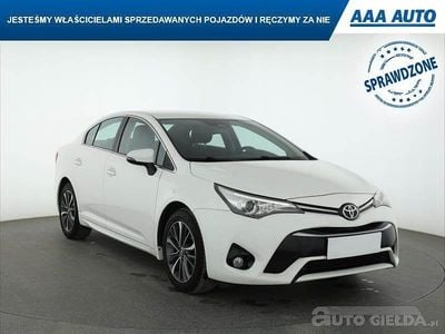 Używany Toyota Avensis 143 KM (105 kW) 2017 Biały