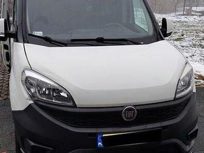 Biały Używany 2017 Fiat Doblò Minivan | 28 900 zł (Dość drogi)