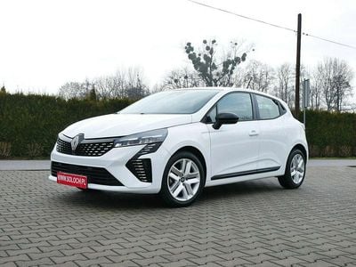 Biały Używany 2024 Renault Clio V SE Hatchback | 59 800 zł (Uczciwa cena)