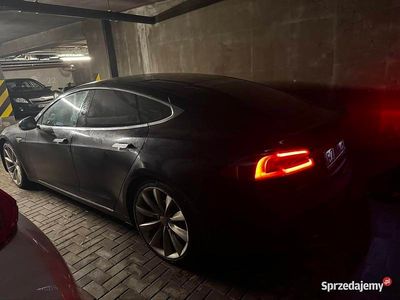 Używany Tesla Model S 2013 Granatowy Hatchback
