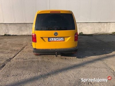 używany VW Caddy Maxi brygadówka 5 osób i paka