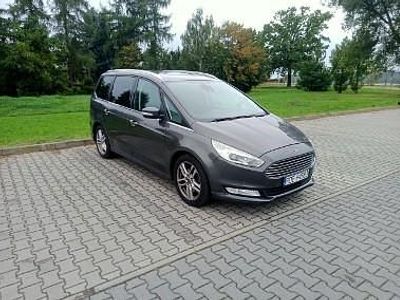 Czarny Używany 2018 Ford Galaxy Titanium Minivan | 78 900 zł