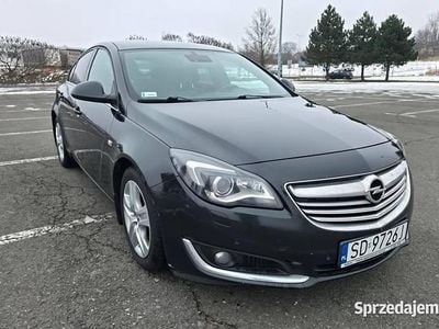 Używany Opel Insignia Cosmo 2014 Czarny Hatchback