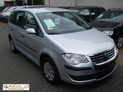 używany VW Touran 1.9dm 105KM 2007r. 183 000km