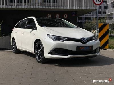 Toyota Auris Hybrid