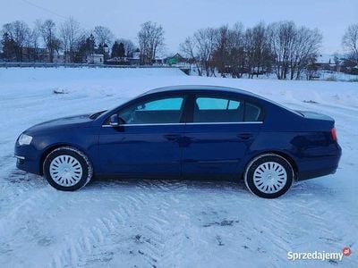 Niebieski Używany 2010 VW Passat Sedan/Limuzyna | 16 800 zł (Uczciwa cena)