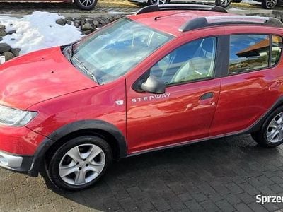 Używany Dacia Sandero Stepway 2016 Bordowy Hatchback