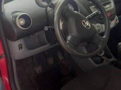 używany Toyota Aygo ładny stan