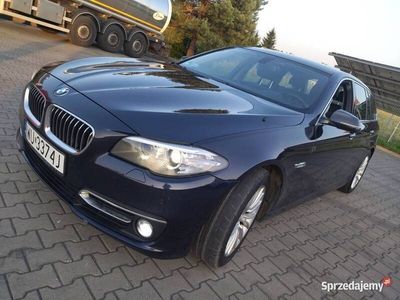 Używany BMW 525 Luxury Line 2014 Granatowy Kombi