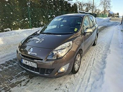 używany Renault Grand Scénic III 1.6dm 110KM 2011r. 245 000km