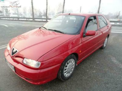 Używany Alfa Romeo 146 100 KM (73 kW) 2000 Czerwony Hatchback