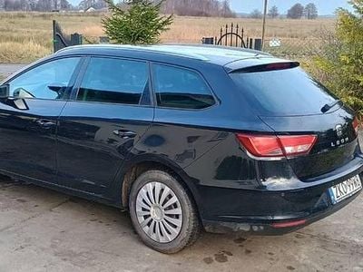 Czarny Używany 2016 Seat Leon Kombi | 34 000 zł (Uczciwa cena)