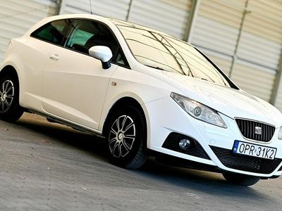 Używany Seat Ibiza 105 KM (77 kW) 2009 Biały (metalik) Hatchback