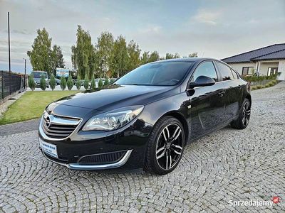 Używany Opel Insignia Edition 2016 Czarny Hatchback