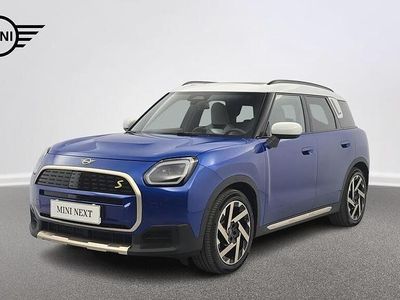 Blazing blue metalizowany Używany 2024 Mini Countryman SUV | 193 700 zł