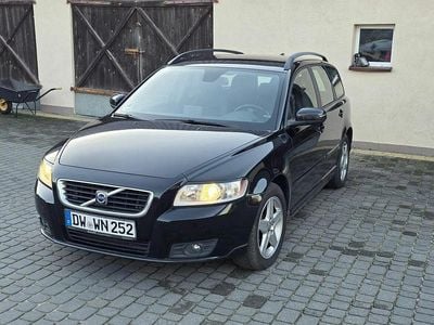 Używany Volvo V50 2009 Czarny Kombi