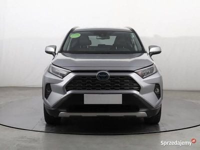 Srebrny Używany 2020 Toyota RAV4 Hybrid SUV | 129 999 zł (Dość drogi)